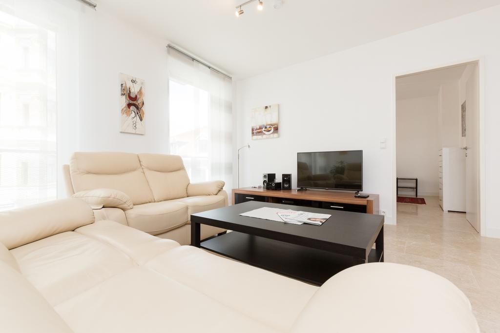 Rafael Kaiser - Paros Apartment - Contactless 24H Check-In Viena Habitación foto